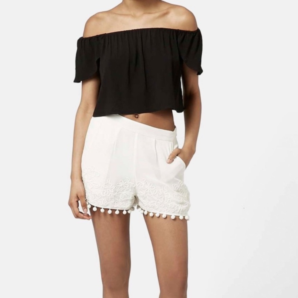 Topshop ivory embroidered pompom shorts NWT
